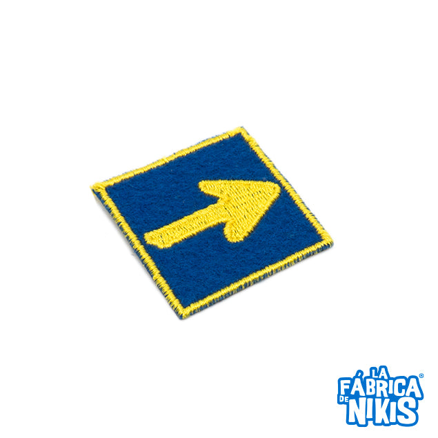 Camino Arrow small button badge