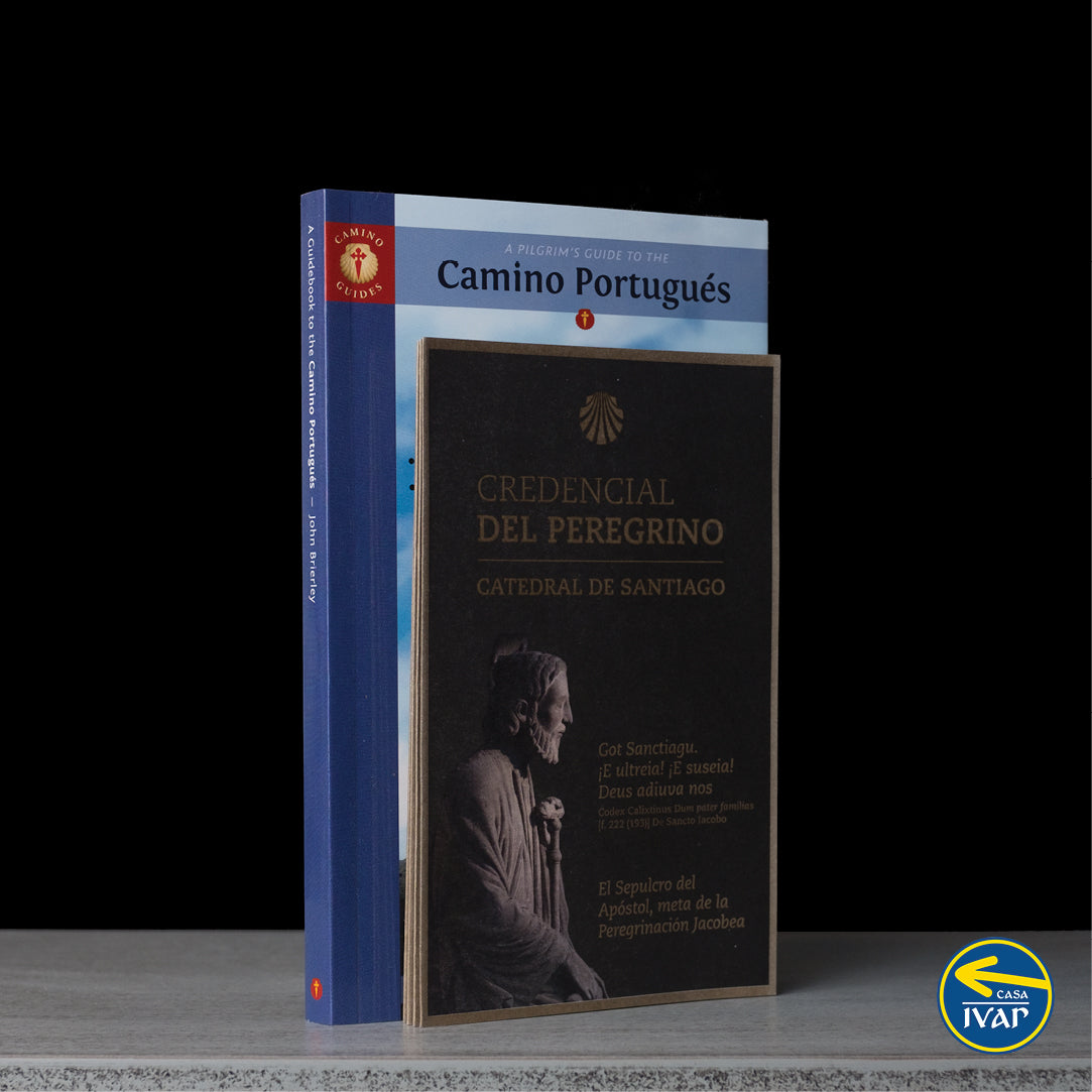 A Pilgrim's Guide to the Camino Portugués: Lisbon - Porto - Santiago (W/FREE Passport)
