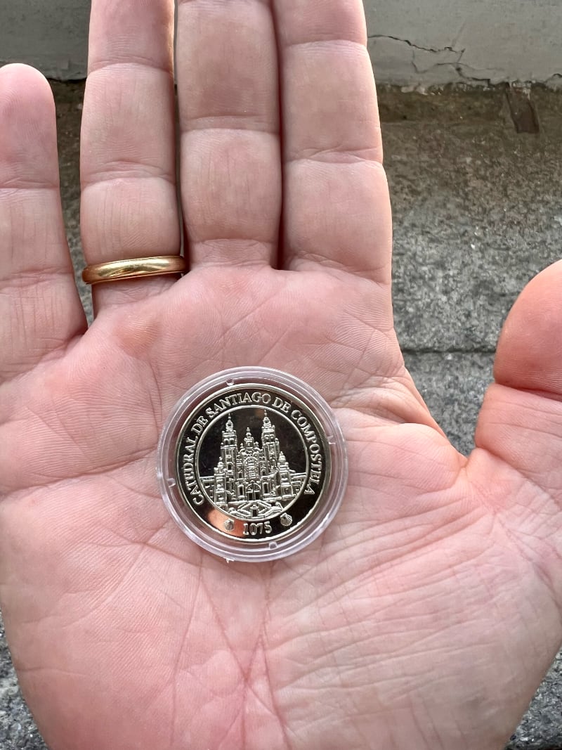 Camino Coin/Medal (Silver color shell & Cathedral)