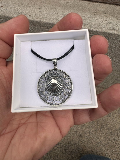 Larger Silver pendant with Shell