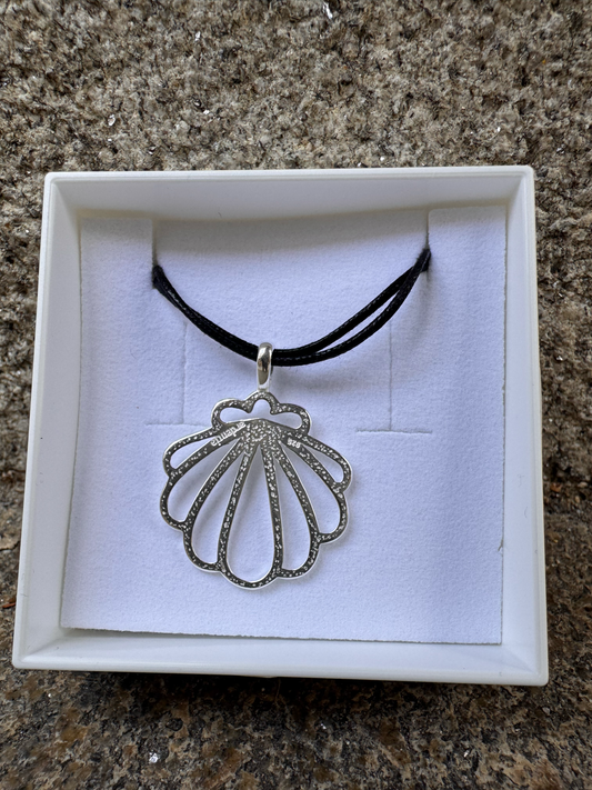 Silver Camino Shell Pendant