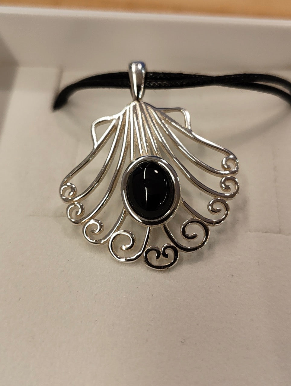 Silver Shell with Azabache (Jet) stone