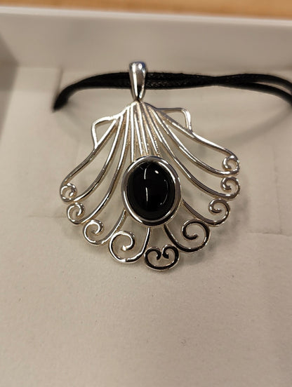 Silver Shell with Azabache (Jet) stone