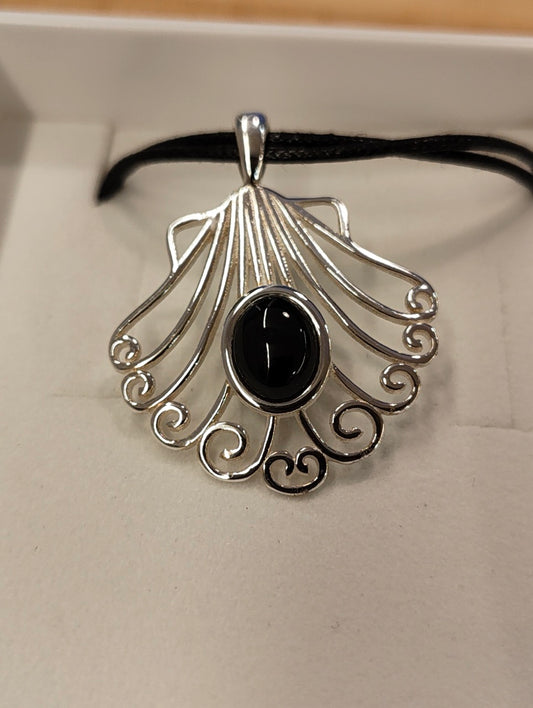 Silver Shell with Azabache (Jet) stone