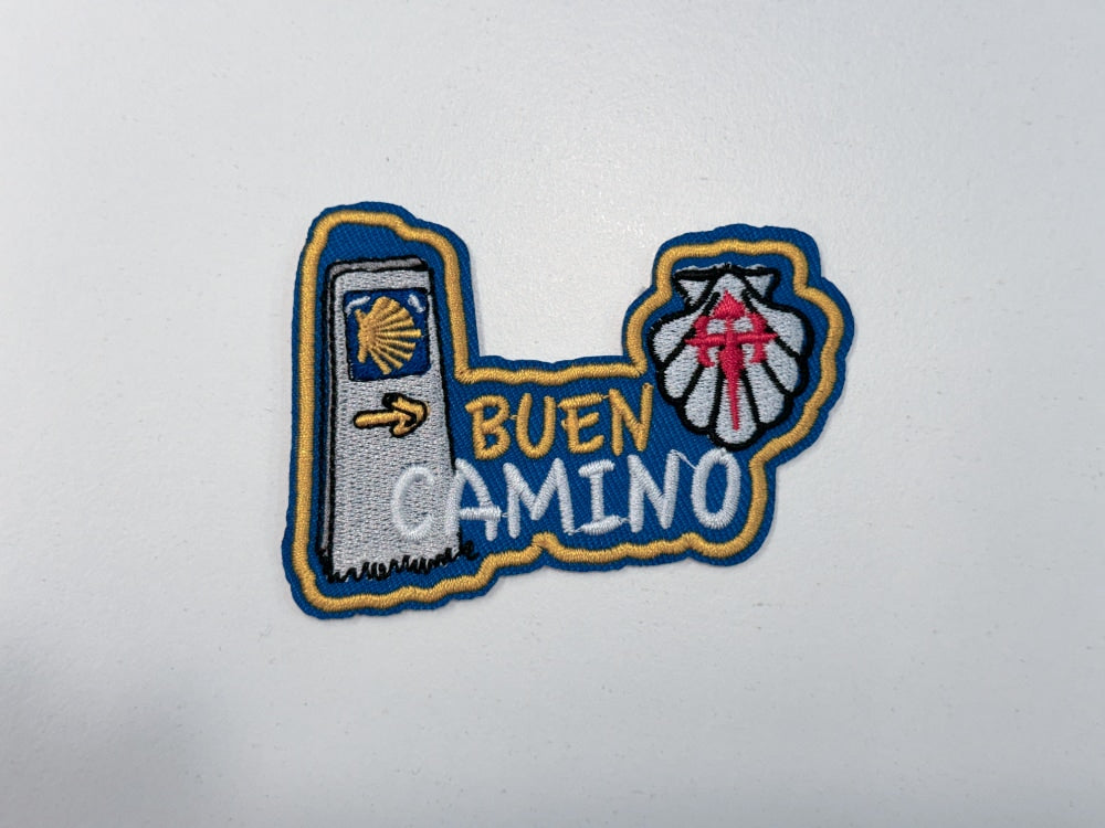 Buen Camino (shell and stone) badge