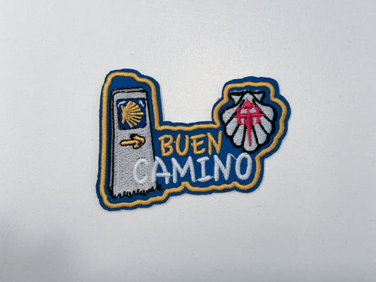 Buen Camino (shell and stone) badge