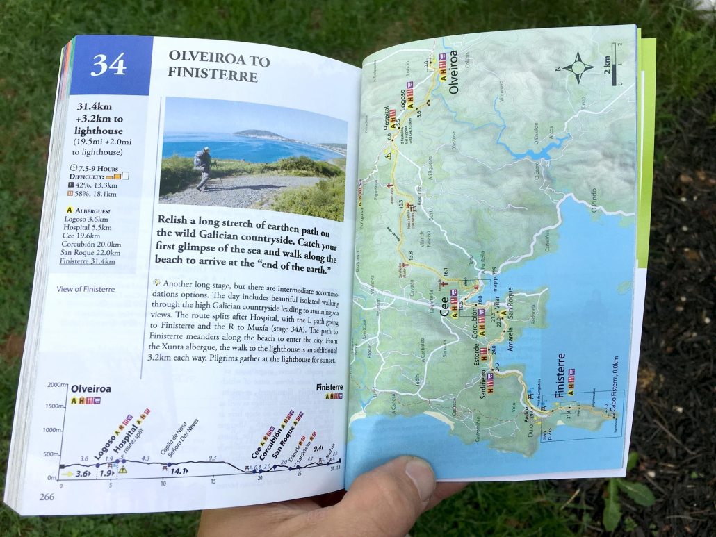 Village to Village Guide:  Camino Frances: St Jean - Santiago - Finisterre (w/free Credential)