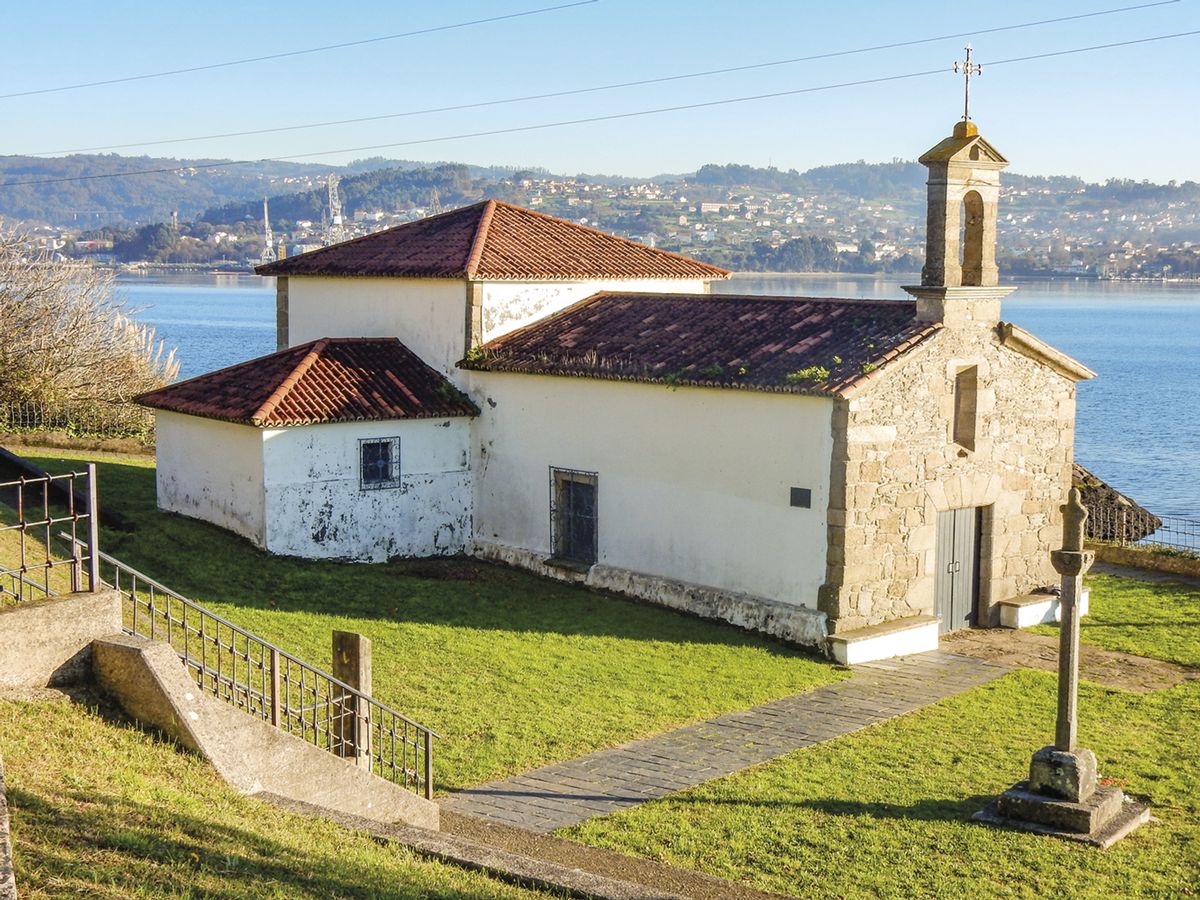 Cicerone: The Camino Ingles and Ruta do Mar (W/FREE Passport)