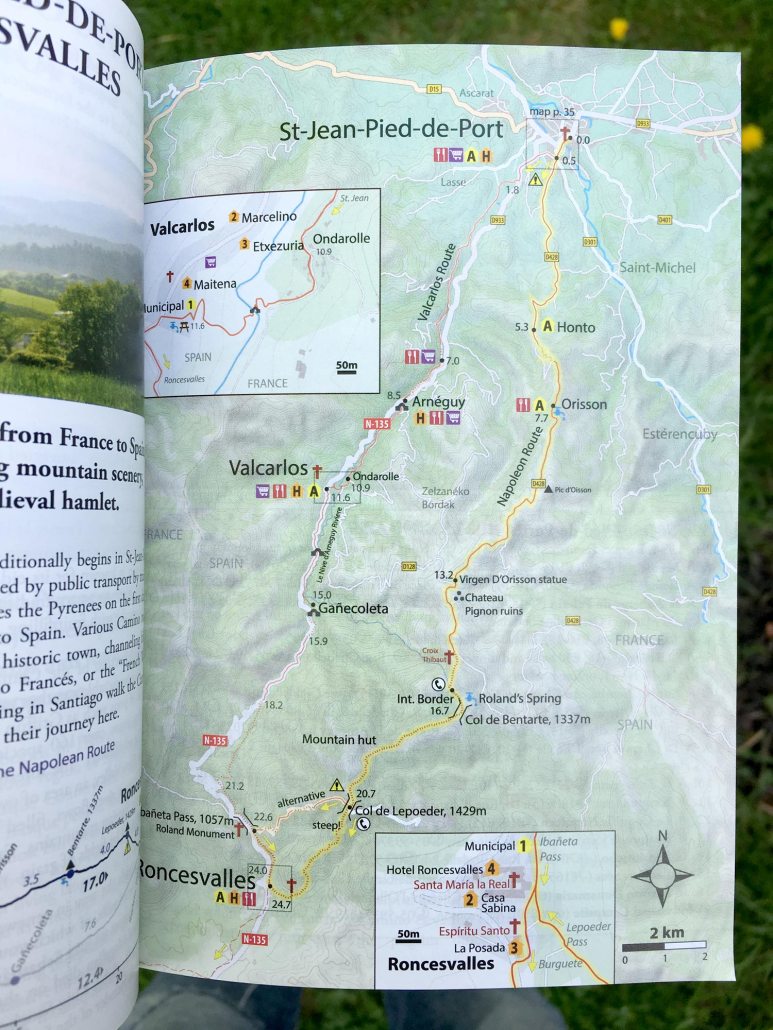Village to Village Guide:  Camino Frances: St Jean - Santiago - Finisterre (w/free Credential)