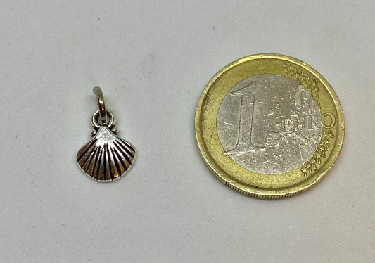 Camino Shell pendant