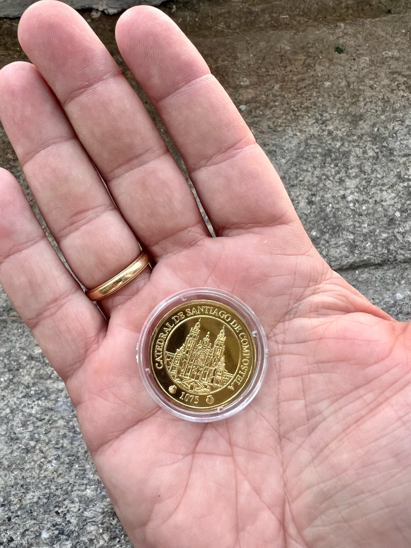Camino Coin/Medal (Gold color shell & Cathedral)