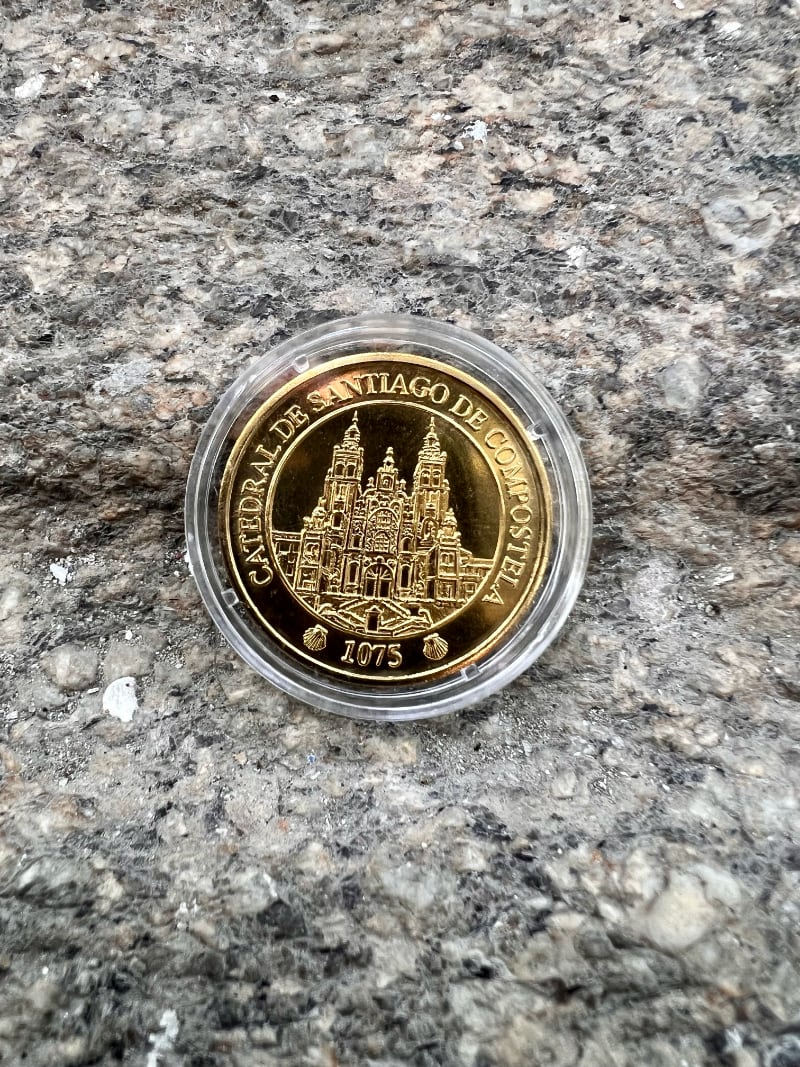 Camino Coin/Medal (Gold color shell & Cathedral)