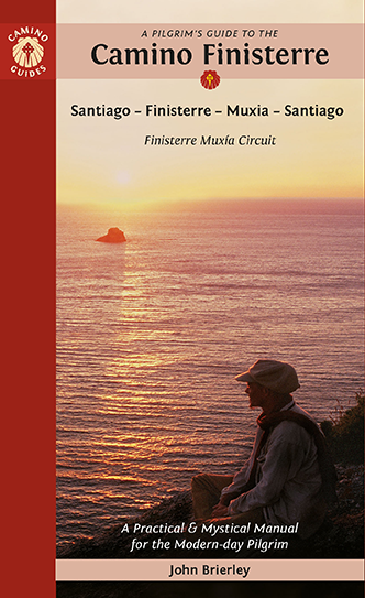 2023 edition: A Pilgrim's Guide to the Camino Finisterre: Santiago – Finisterre – Muxía – Santiago (W/FREE Passport)